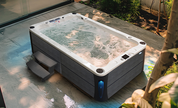 Deck Series Glenwood Springs hot tubs for sale